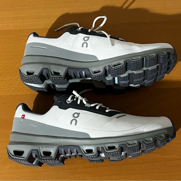 NIB On Men’s Cloudventure Waterproof Athletic Tennis Running Shoes Trainers Sz 8 - Picture 2 of 13